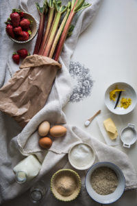 rizsfelfújt epres rebarbaramártással az Emlékek Íze konyhájából www.emlekekize.hu