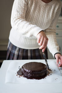 Sacher torta régi recept alapján az Emlékek Íze konyhájából http://emlekekize.hu/sacher-torta