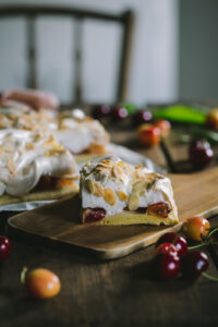 habos cseresznyés lepény az Emlékek Íze konyhájából www.emlekekize.hu/cherry meringue pie from the Taste of Memories Hungarian country kitchen www.tasteofmemories.com