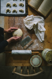 pékkifli az Emlékek Íze konyhájából/crescent rolls from the Taste of Memories Hungarian country kitchen www.tasteofmemories.com