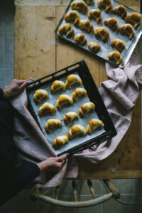 pékkifli az Emlékek Íze konyhájából/crescent rolls from the Taste of Memories Hungarian country kitchen www.tasteofmemories.com