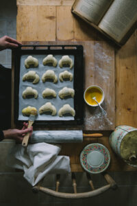 pékkifli az Emlékek Íze konyhájából/crescent rolls from the Taste of Memories Hungarian country kitchen www.tasteofmemories.com