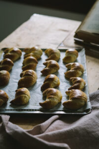 pékkifli az Emlékek Íze konyhájából/crescent rolls from the Taste of Memories Hungarian country kitchen www.tasteofmemories.com