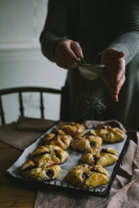lekváros táska az Emlékek Íze konyhájából/jam pastries from the Taste of Memories Hungarian country kitchen www.tasteofmemories.com