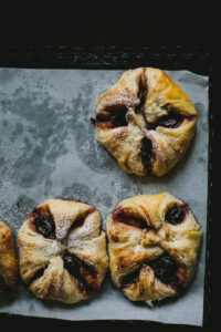 lekváros táska az Emlékek Íze konyhájából/jam pastries from the Taste of Memories Hungarian country kitchen www.tasteofmemories.com
